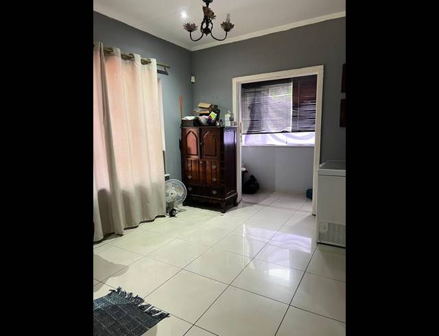 5 BEDROOM HOUSE FOR SALE IN BEREA WEST